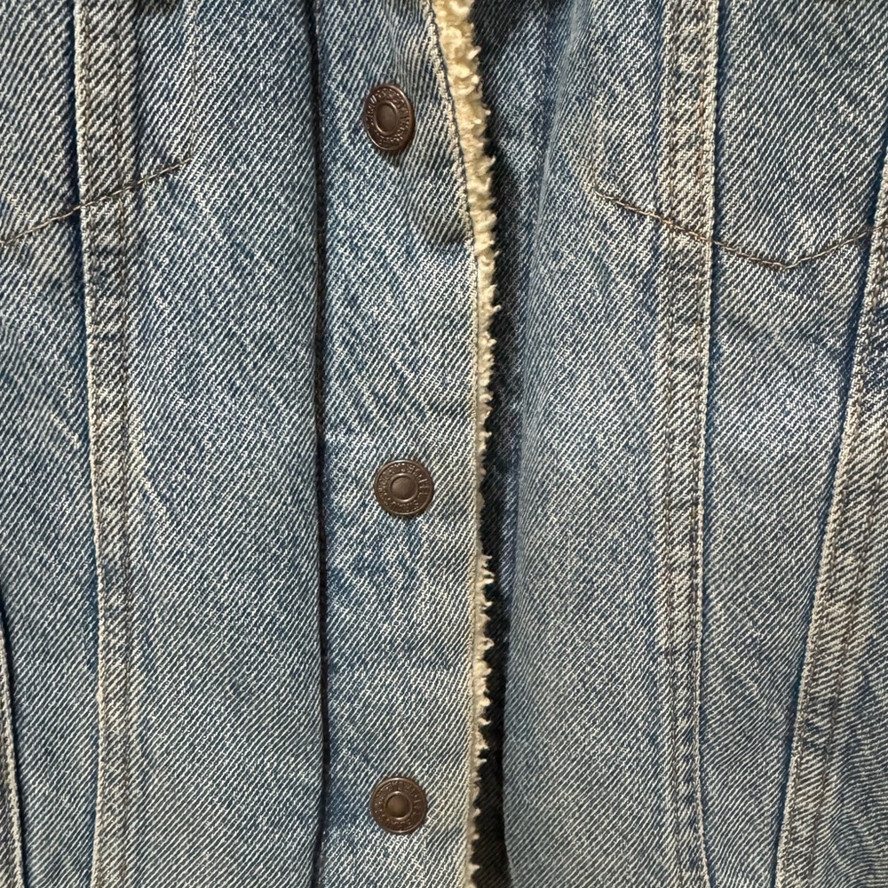 Levi's Cream Sherpa Lined Jacket - Picture 4 of 6